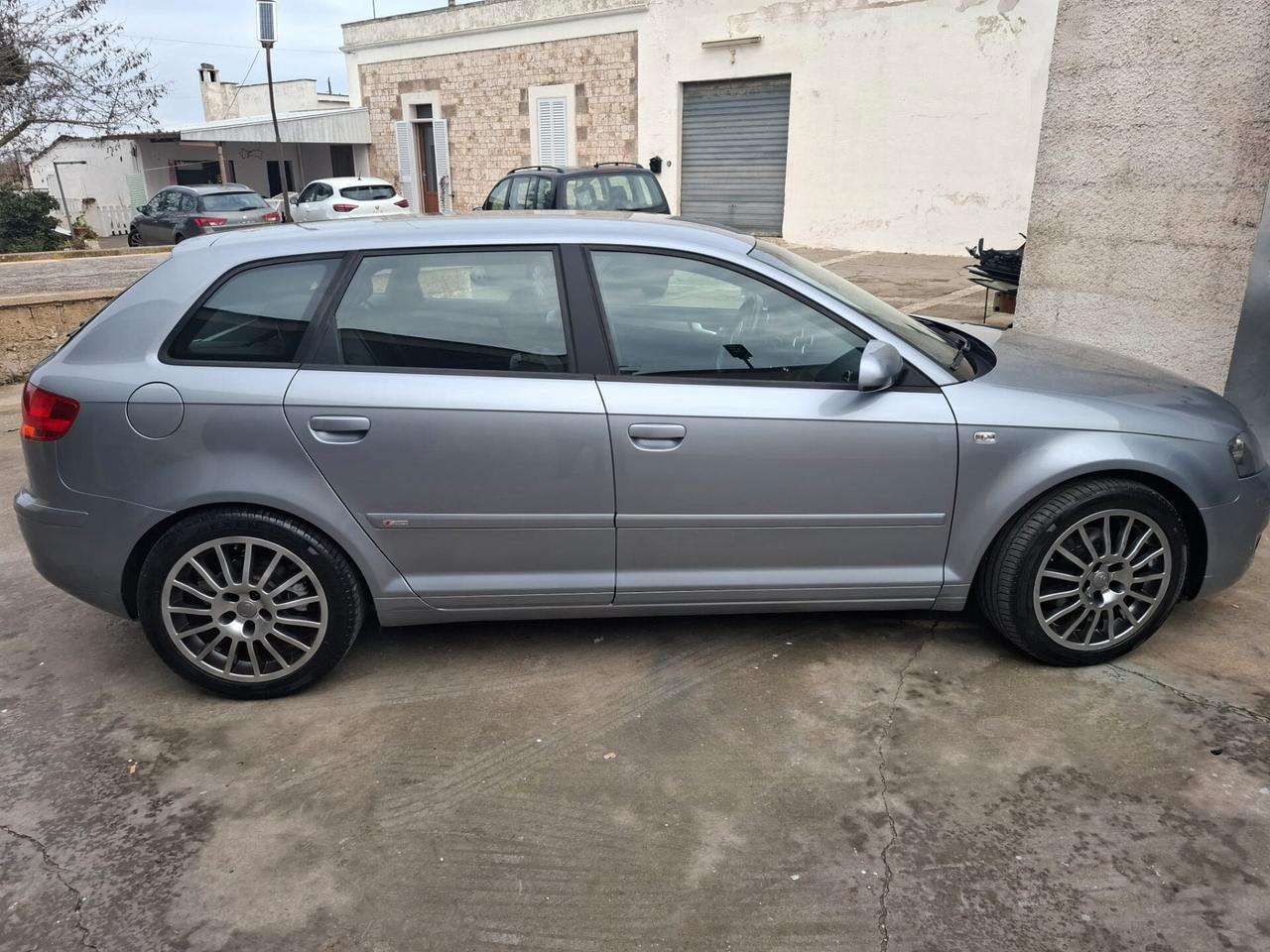 Audi A3 SPB 2.0 16V FSI S-line