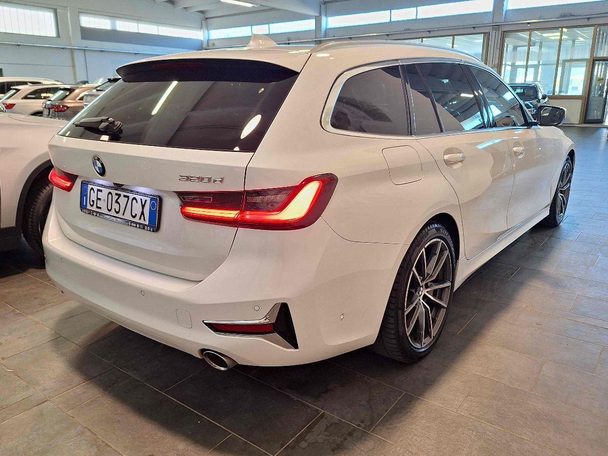 BMW 320d Touring MHEV 48V Luxury - TUTTI TAGLIANDI BMW - RETRO-CAMERA - HEAD UP - FULL