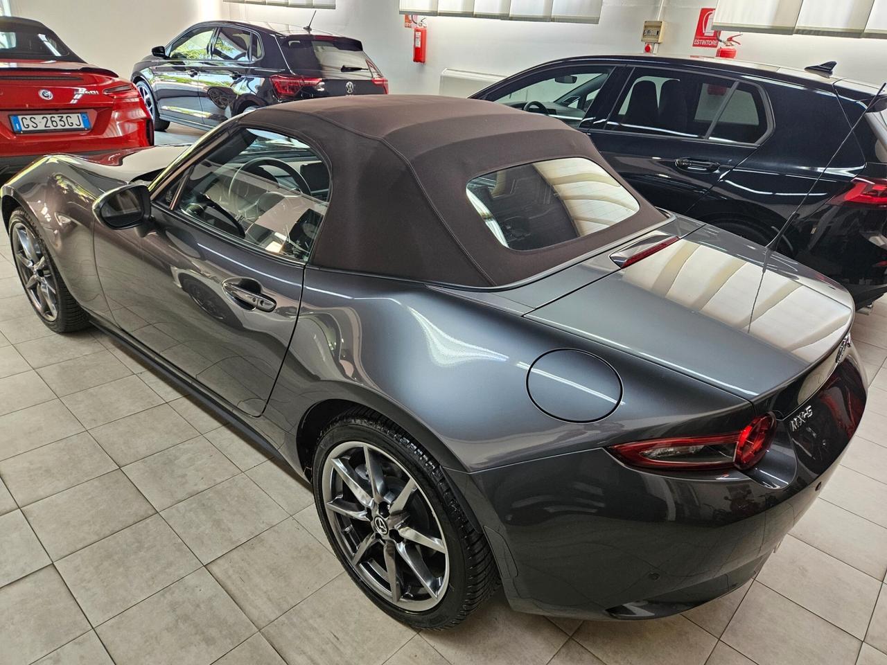 Mazda MX-5 2.0L Skyactiv-G KAZARI