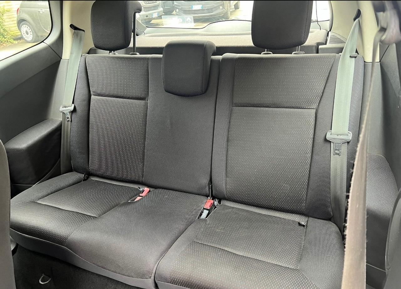 Renault Clio 1.4 benzina motore sostituito 80000km