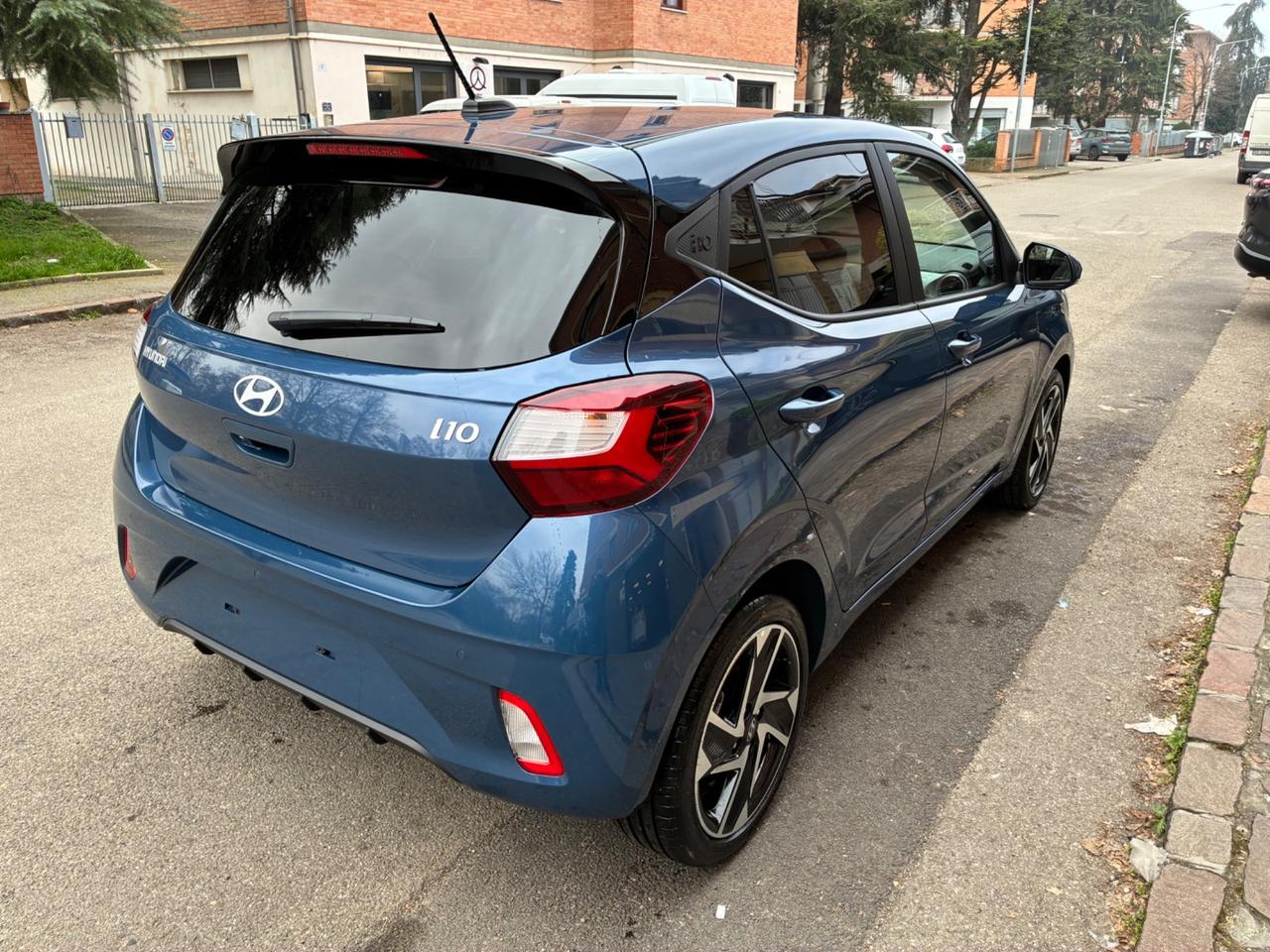 Hyundai i10 1.0 MPI AT Prime cambio auto