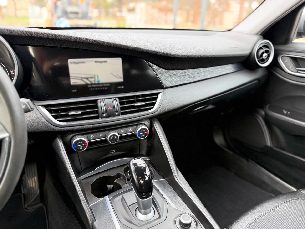 Alfa Romeo Giulia 2.2 Turbodiesel 160 CV AT8 Super