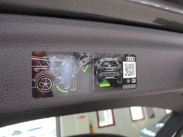 Audi Q3 SUV (35) Blackline 2.0 TDI 150CV S-Tronic