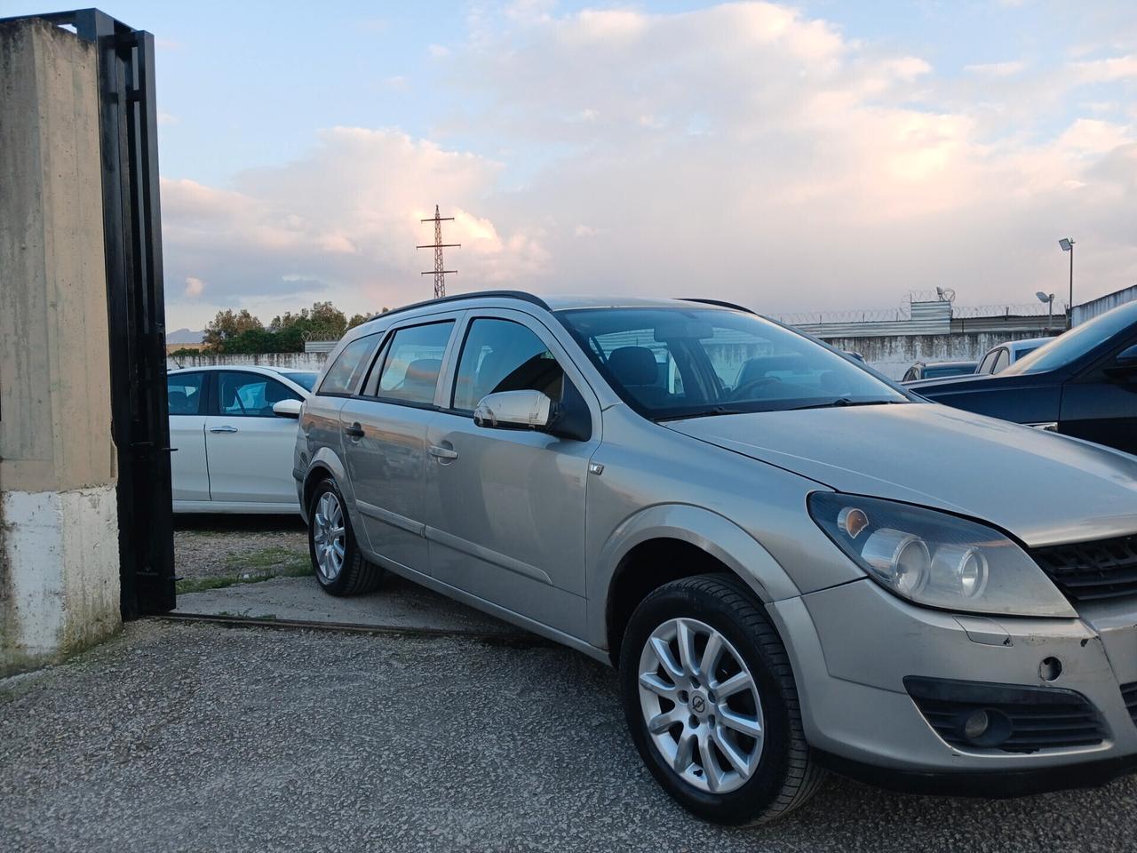 Opel Astra 1.3 CDTI Station Wagon Club