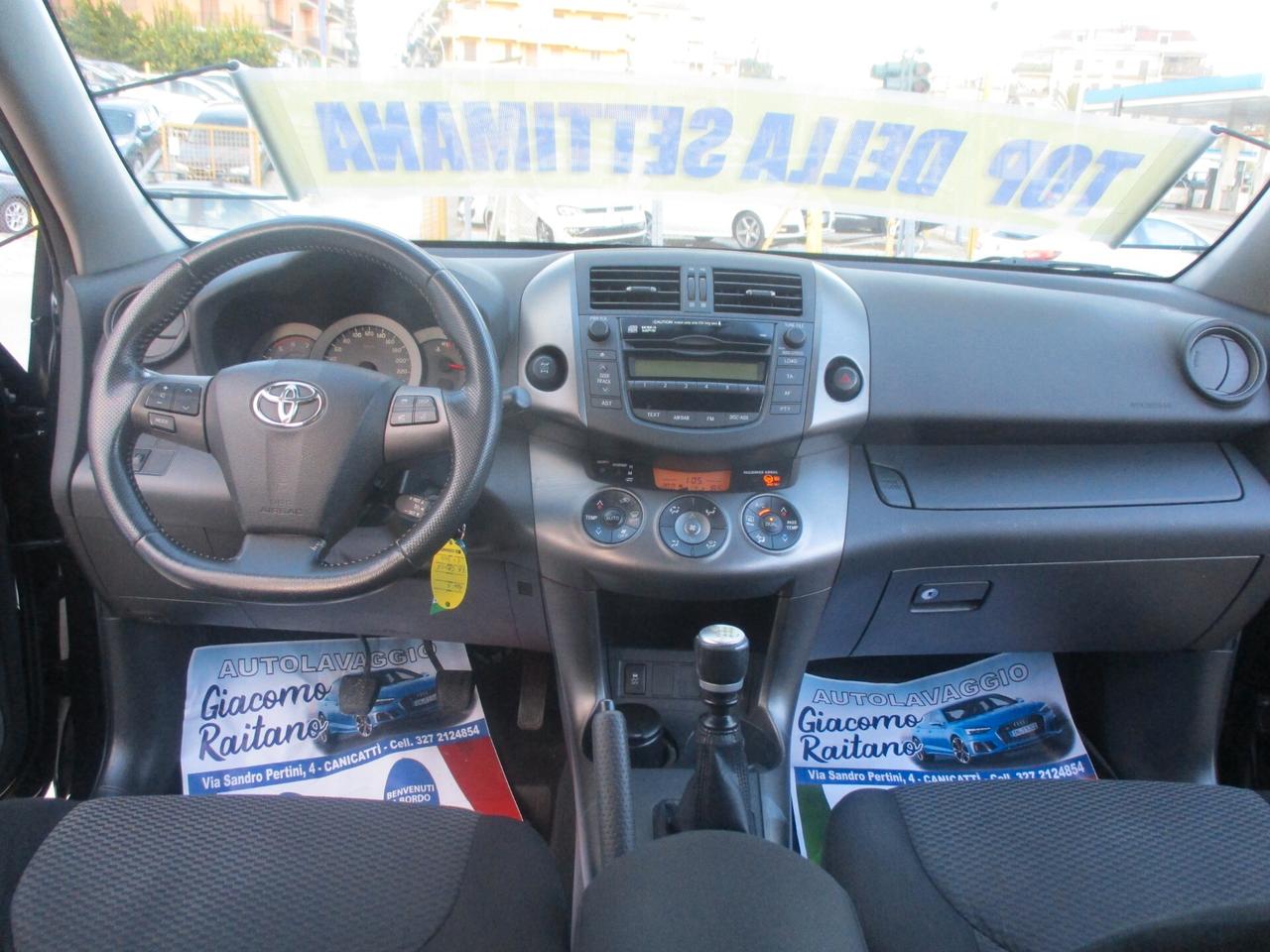 Toyota RAV 4 RAV4 2.2 D-4D 150 CV Luxury 2010