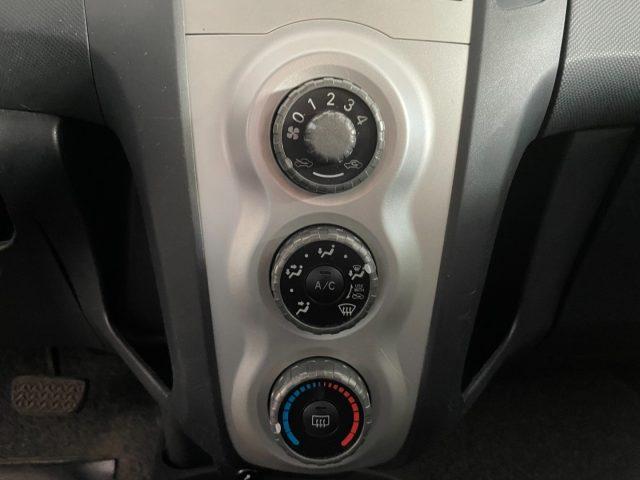 TOYOTA Yaris 1.3 87 CV MMT Sol