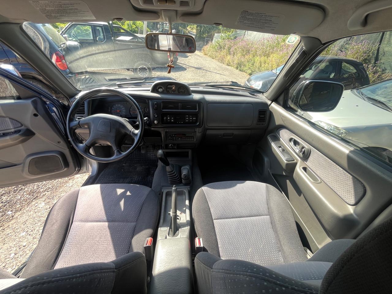 Mitsubishi L200 2.5 TDI 4WD Club Cab Pup. GLS Targ.