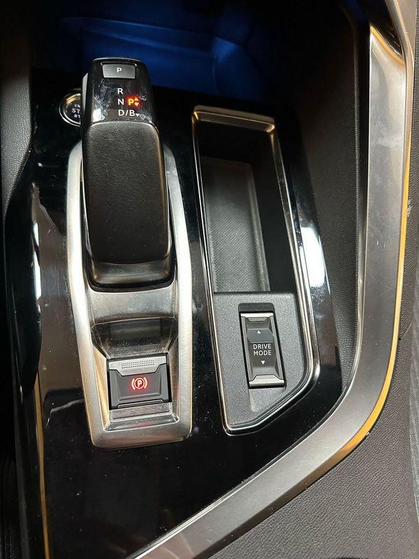 Peugeot 3008 Hybrid 225 e-EAT8 GT