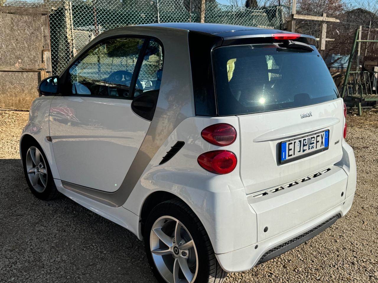 Smart ForTwo 1000 52 kW MHD coupé pulse