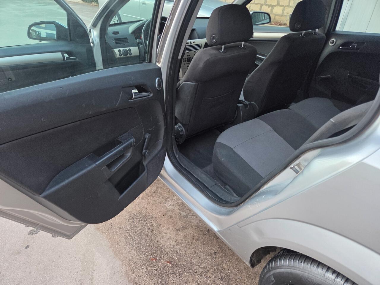 Opel Astra 1.7 CDTI 110CV Station Wagon Enjoy