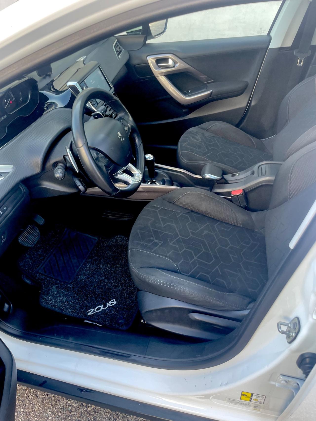 Peugeot 2008 PureTech 82 Active