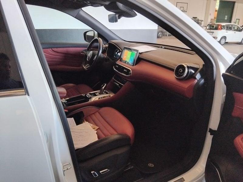 MG EHS Plug-in Hybrid Exclusive