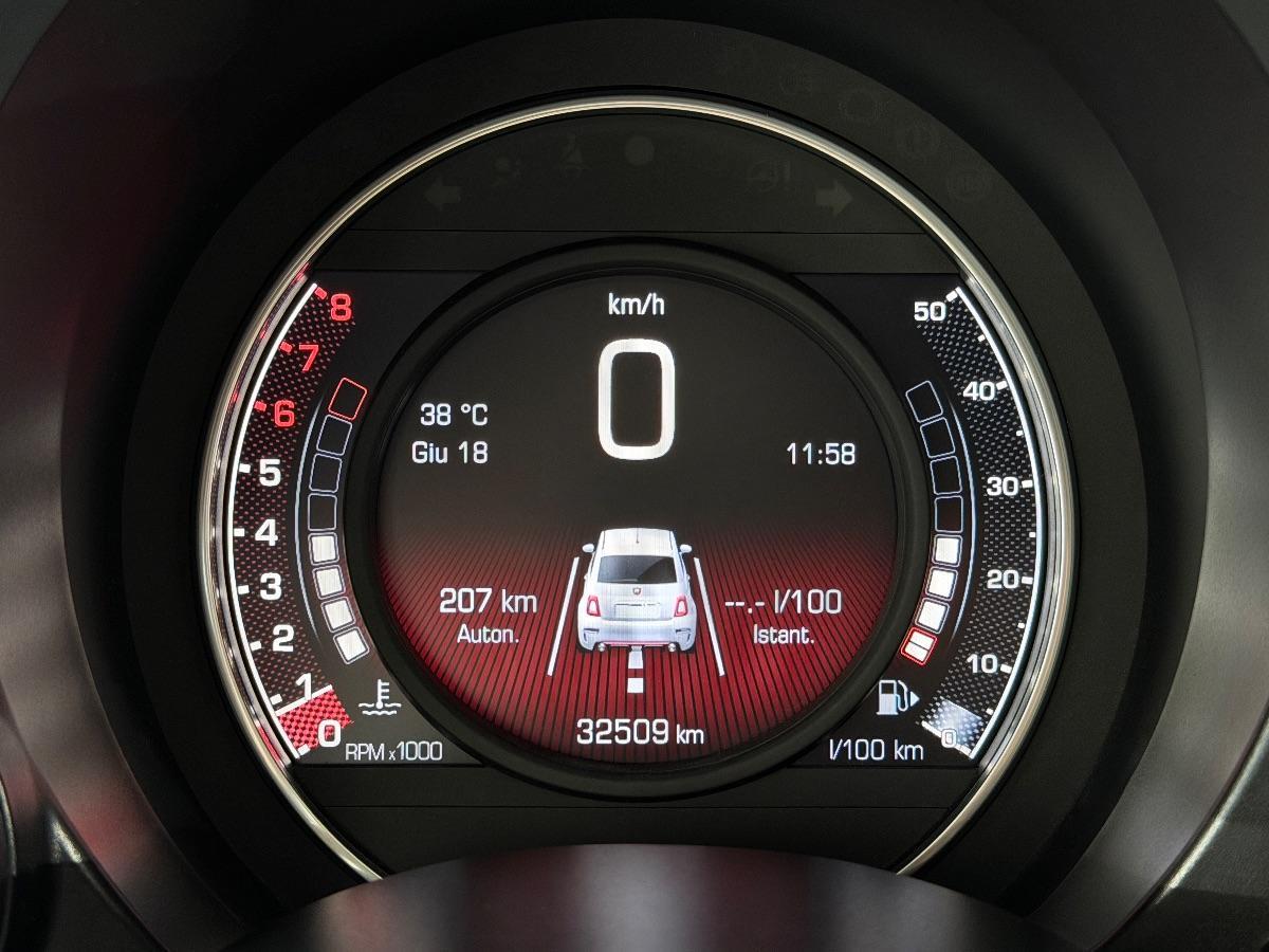 Abarth F595 1.4 Turbo T-Jet 165 CV