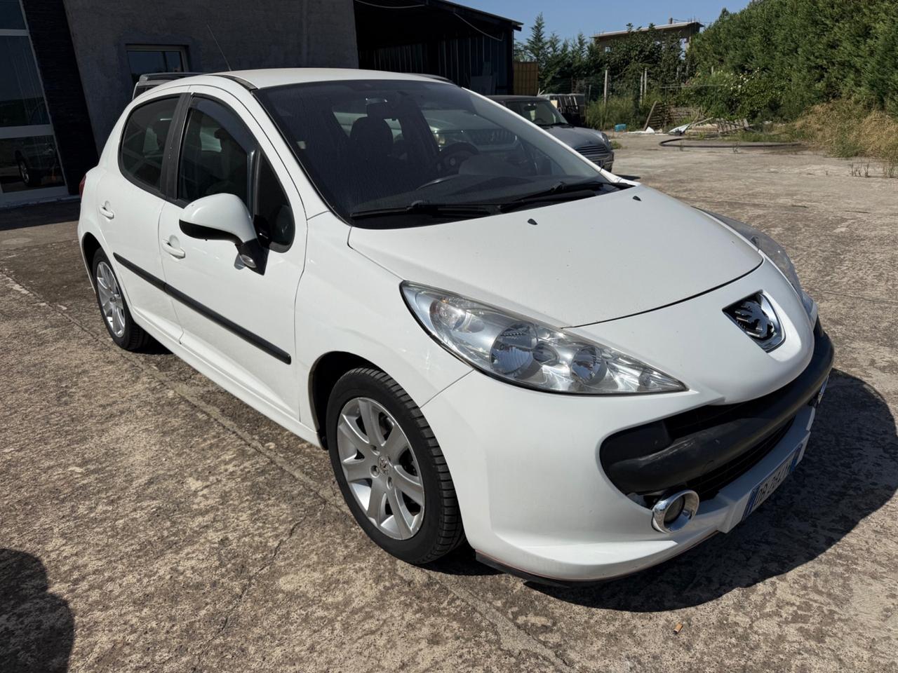 Peugeot 207 1.6 HDi 110CV 5p. XSI