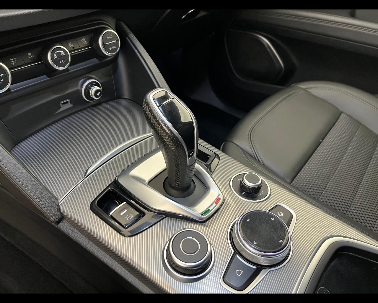 ALFA ROMEO Stelvio 2.2 t Sprint rwd 160cv auto - AUTOCARRO
