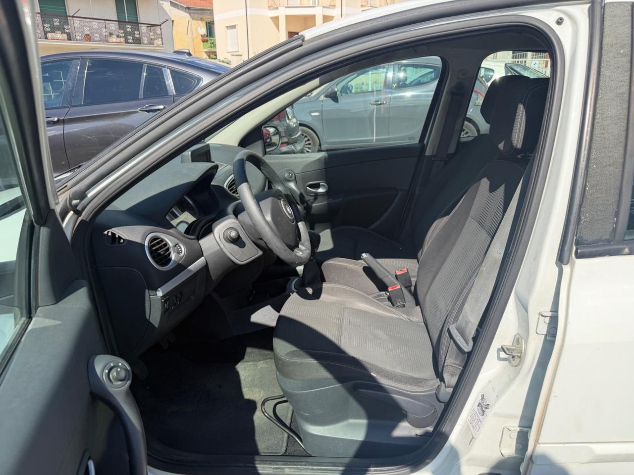 Renault Clio 1.2 16V 5 porte GPL Dynamique
