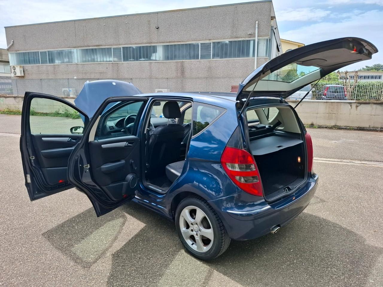 Mercedes A 150 benzina 5 porte SOLO 89.000 KM