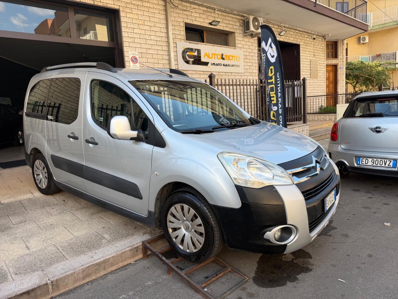 Citroen Berlingo 1.6 e-HDi 110FAP airdream CMP6 XTR Theatre