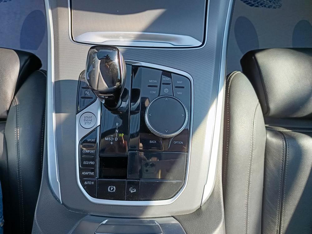BMW X5 xdrive30d mhev 48V xLine auto
