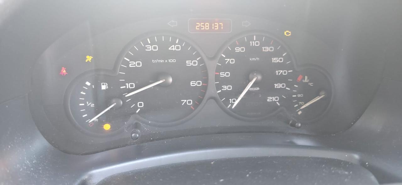 Peugeot ranch 1.6 diesel