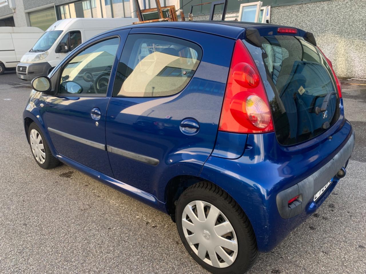 Peugeot 107 1.0 68CV 5p. Sweet Years