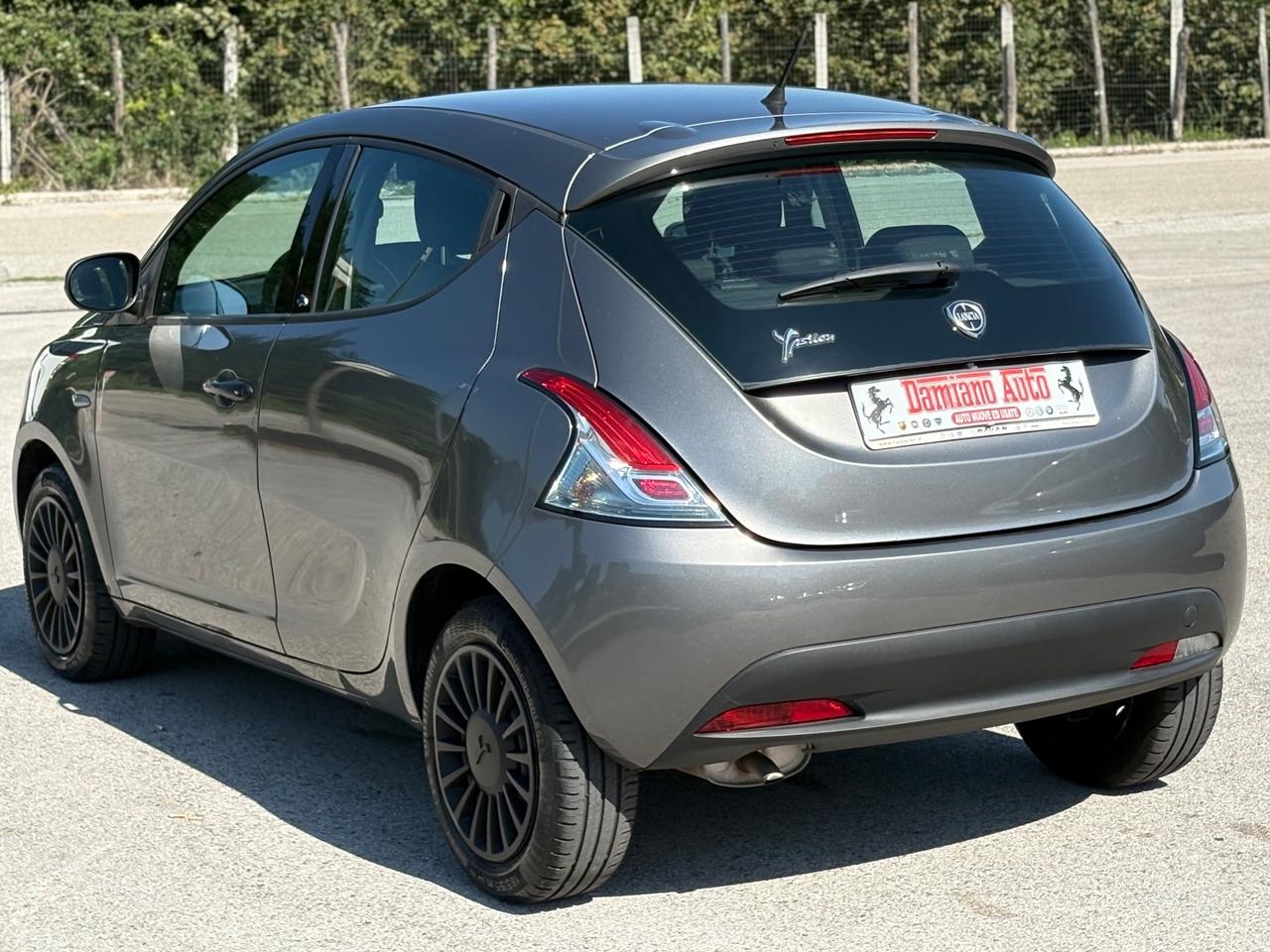 Lancia Ypsilon 1.2 69CV GPL ORIGINALE Ecochic Elefantino Blu
