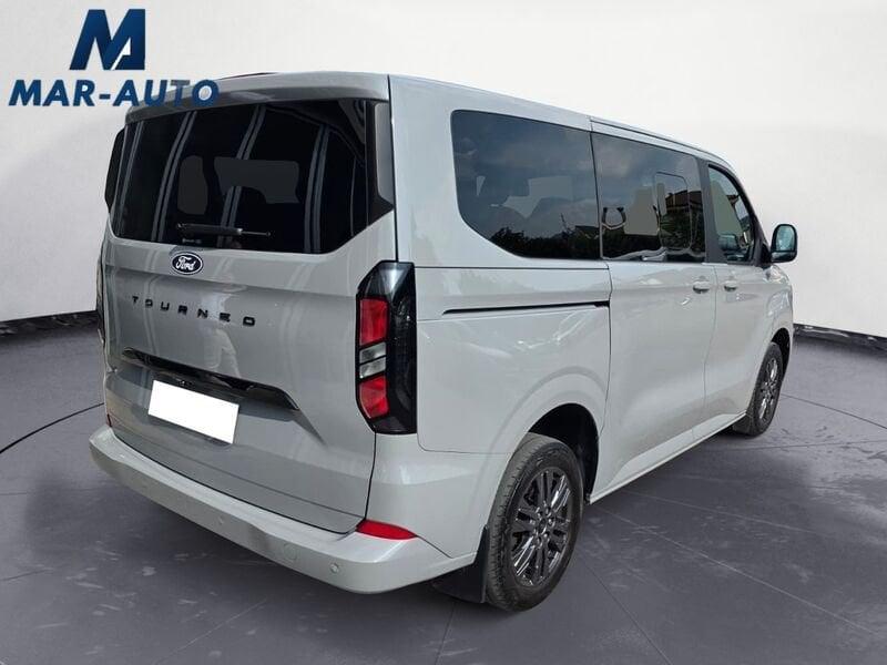 Ford Tourneo Custom 320 L1H1 2.0 Eco 150cv Titanium