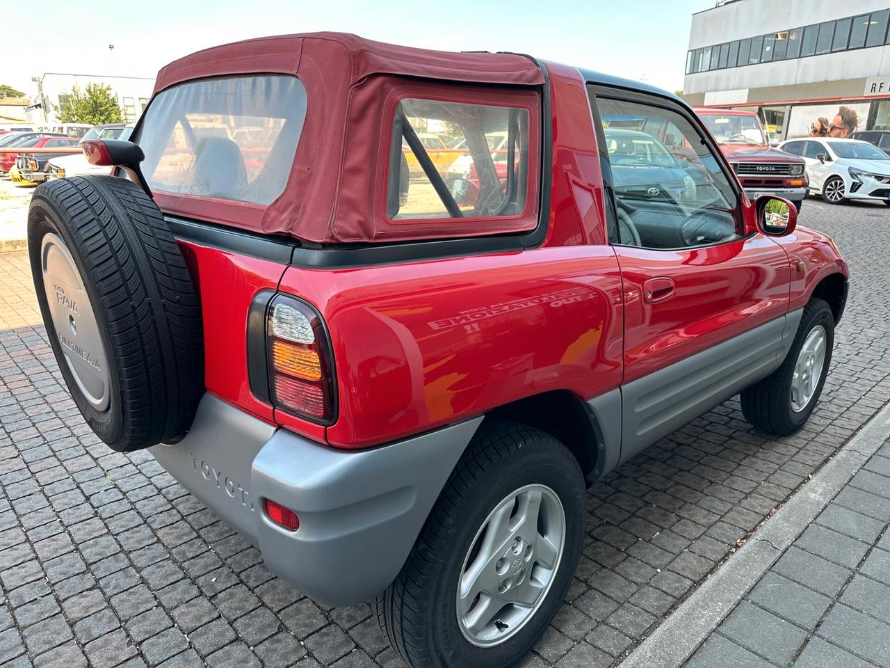 Toyota RAV 4 2.0i 16V cat 3 porte Fun
