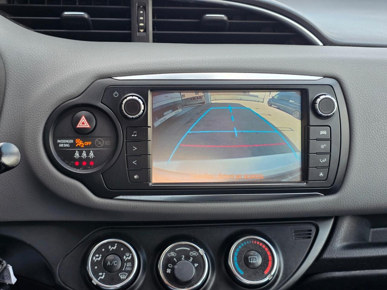 Toyota Yaris 1.0 5 porte Lounge