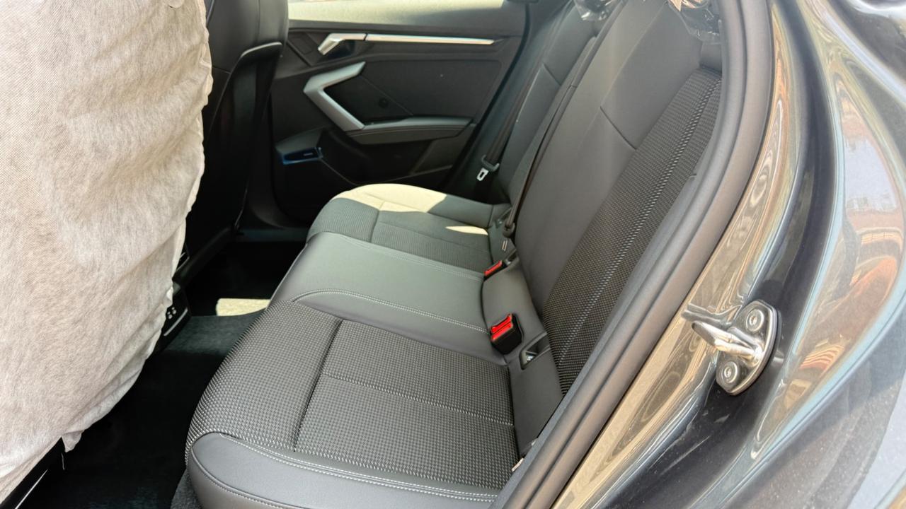 Audi A3 SPB 35 TDI S tronic S line edition LED NAVI KAMERA 360 TETTO APRIBILE PACCHETTO LUCI AMBIENTE PDC