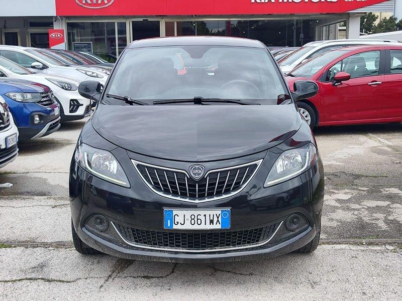 Lancia Ypsilon 1.0 FireFly 5 porte S&S Hybrid Silver