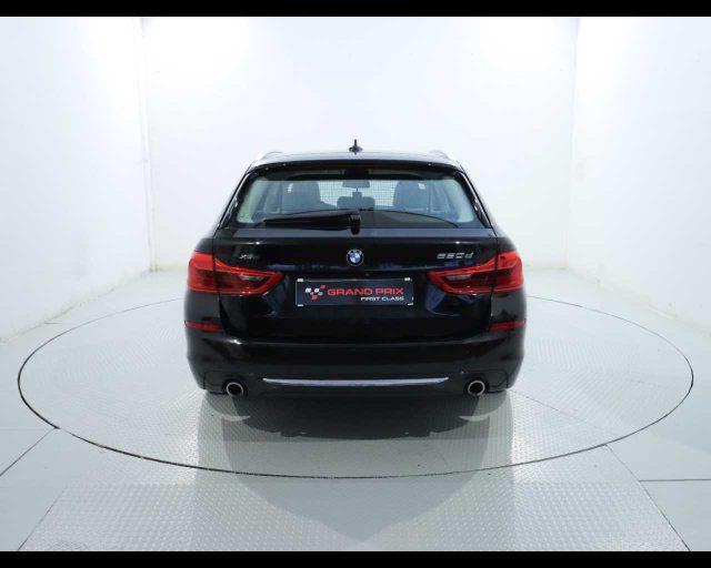 BMW 520 d xDrive Touring Luxury