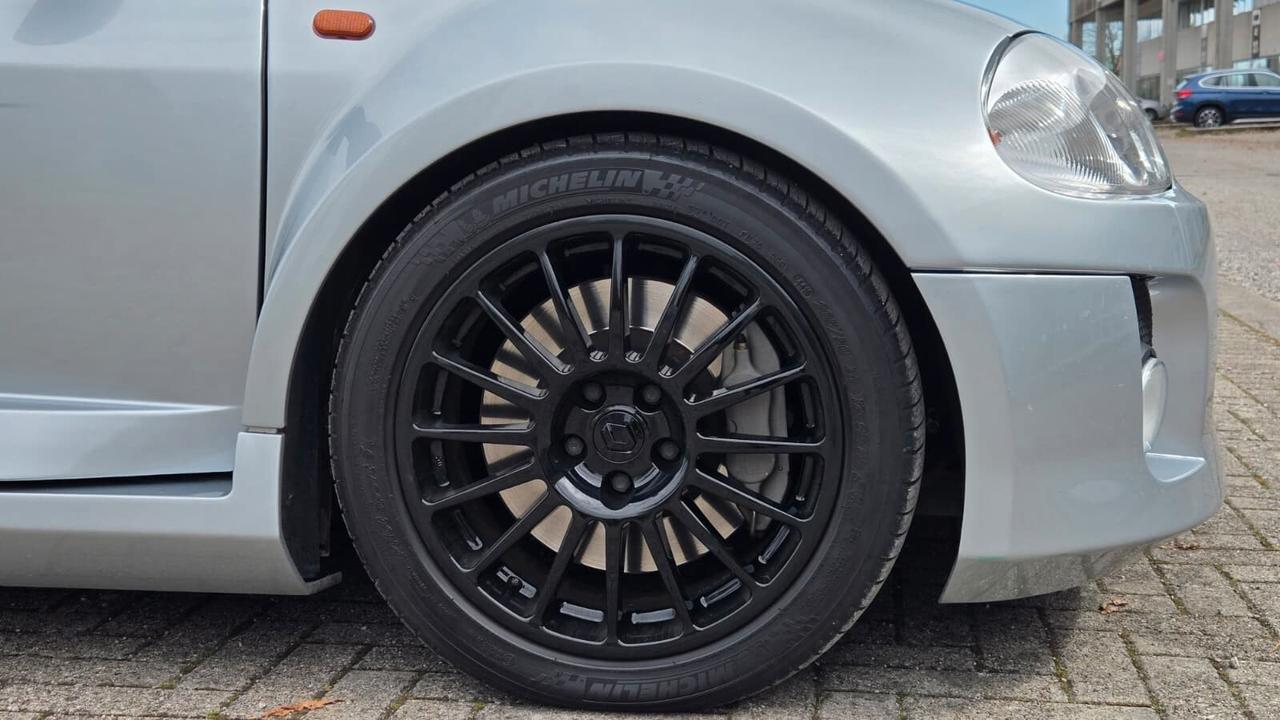 Renault Clio 3.0 V6 24V cat 3 porte Sport