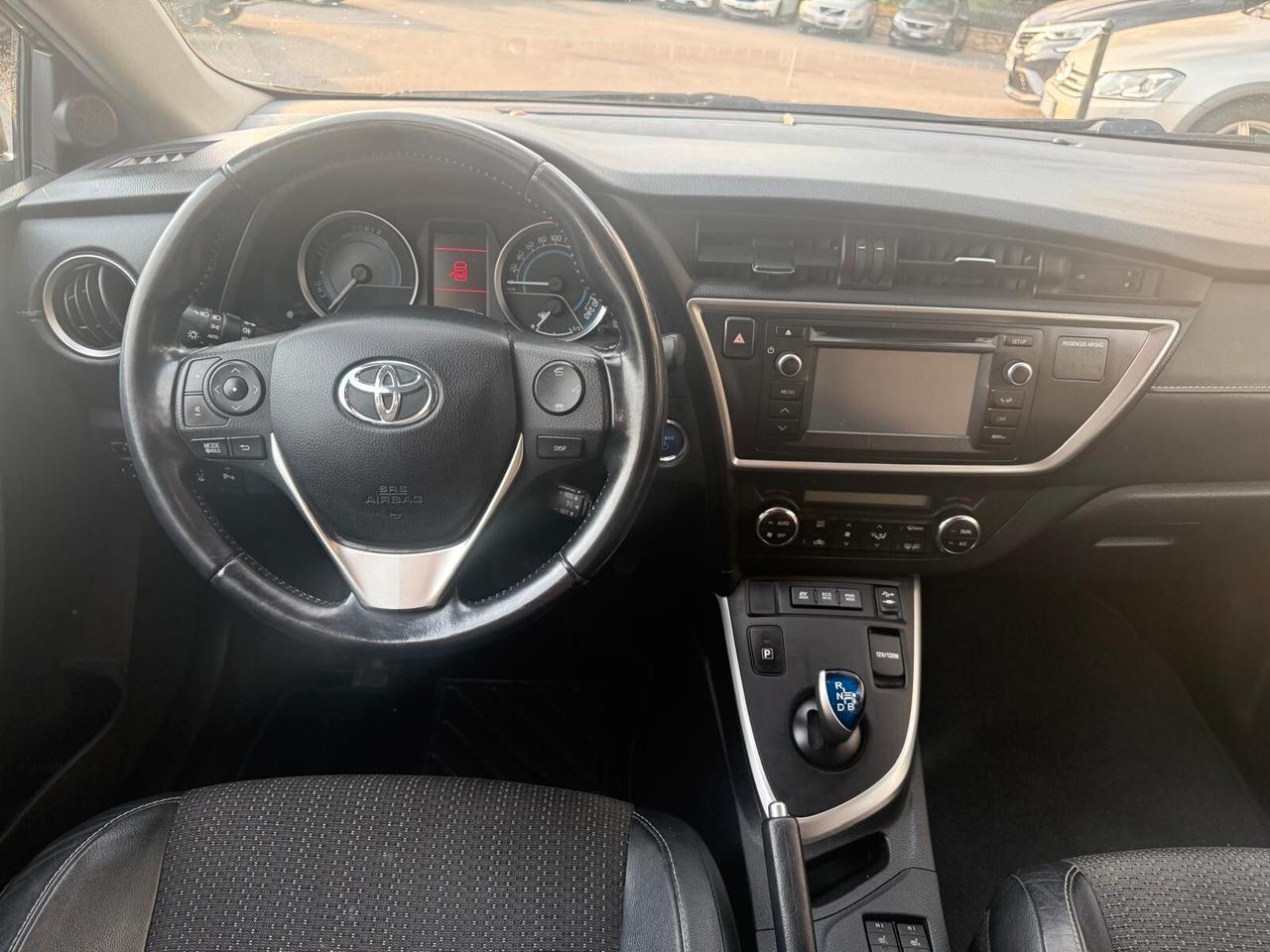 Toyota Auris Touring Sports 1.8 Hybrid Lounge