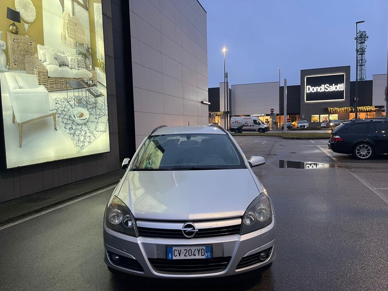 Opel Astra 1.7 CDTI 101CV 5 porte Cosmo