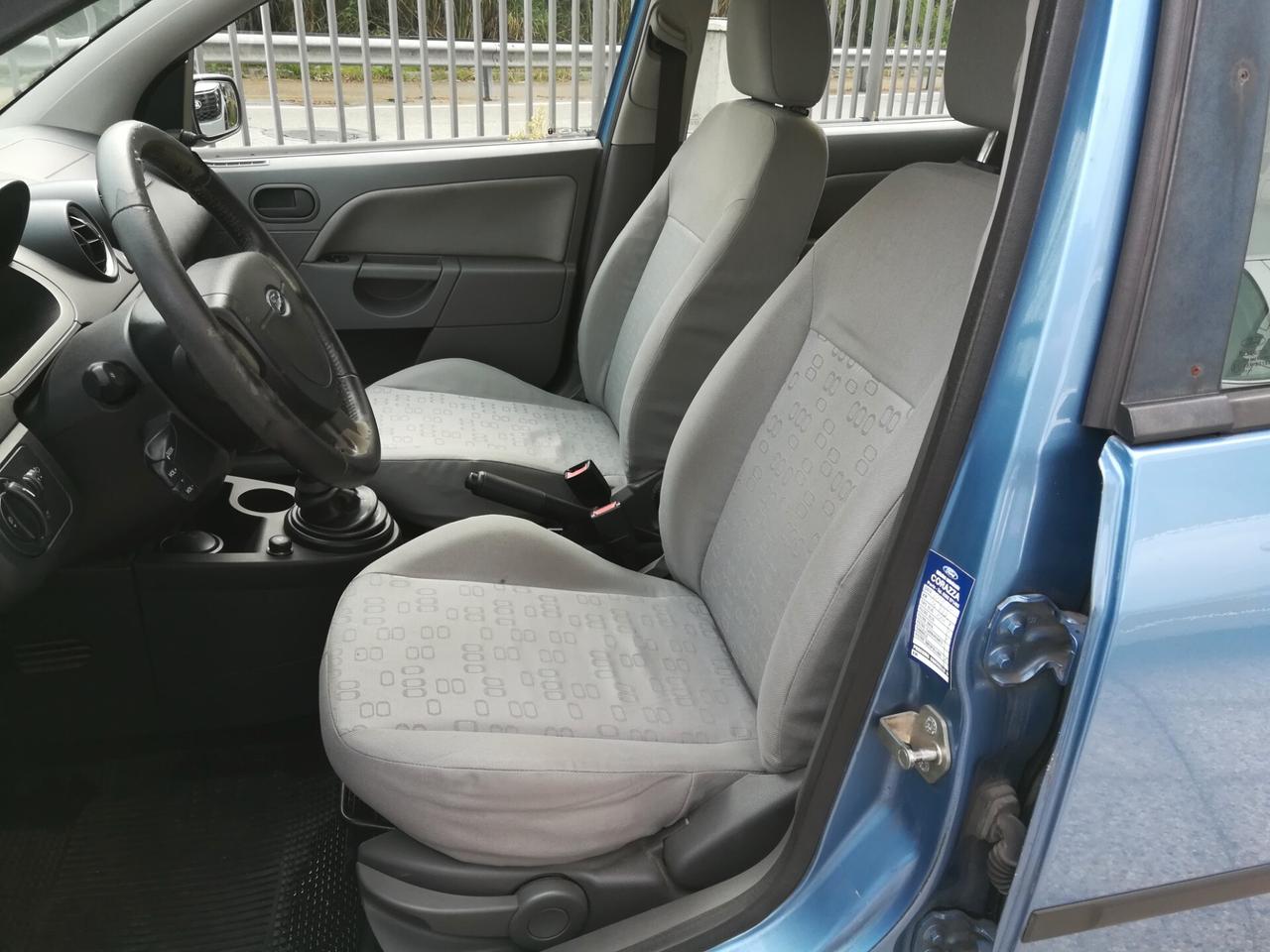 Ford Fiesta 1.2 16V 5p. UNICO PROPRIETARIO
