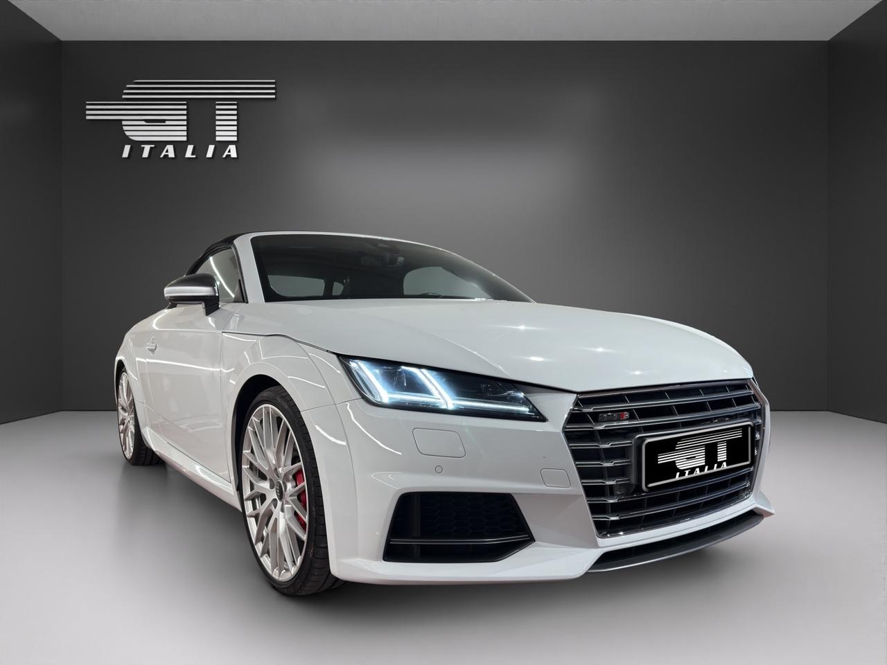 Audi TTS Roadster 2.0 TFSI 310 CV S tronic quattro.