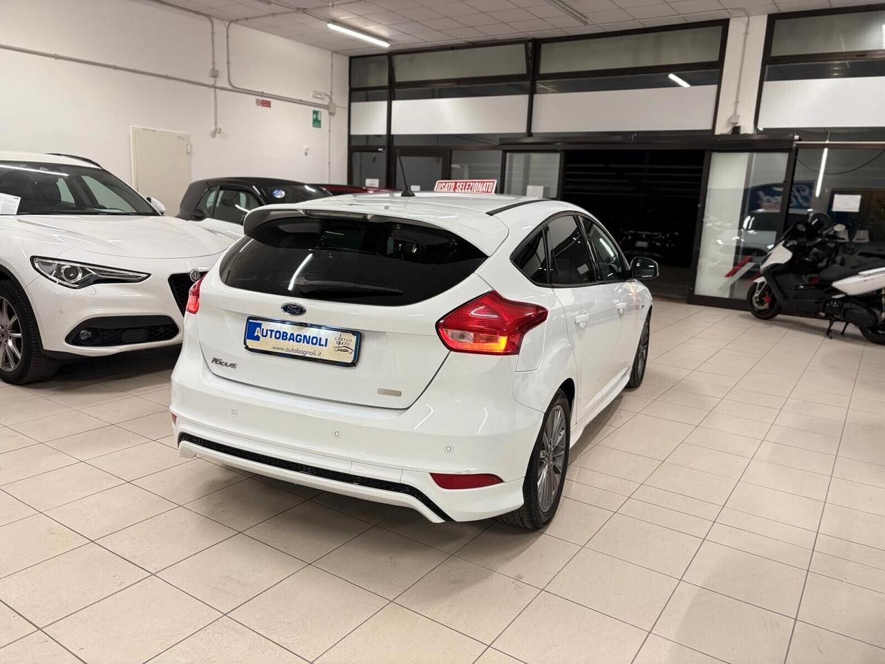 Ford Focus ST LINE 1.0 EcoBoost 125 CV 5 p.