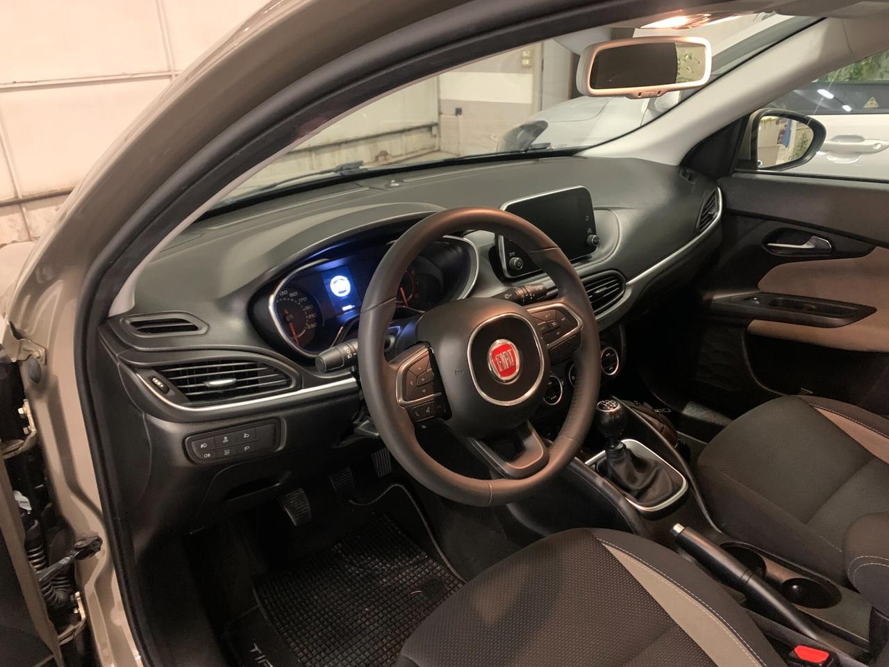 Fiat Tipo 1.4 Lounge BENZINA