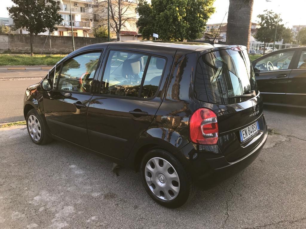 Renault Modus 1.5 dCi 75CV 55 KW Wave auto pari al nuovo