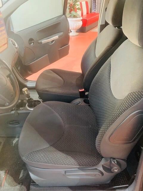 Citroen C2 1.1 CLASSIQUE-NEOPATENTATI OK-LEGGI BENE-