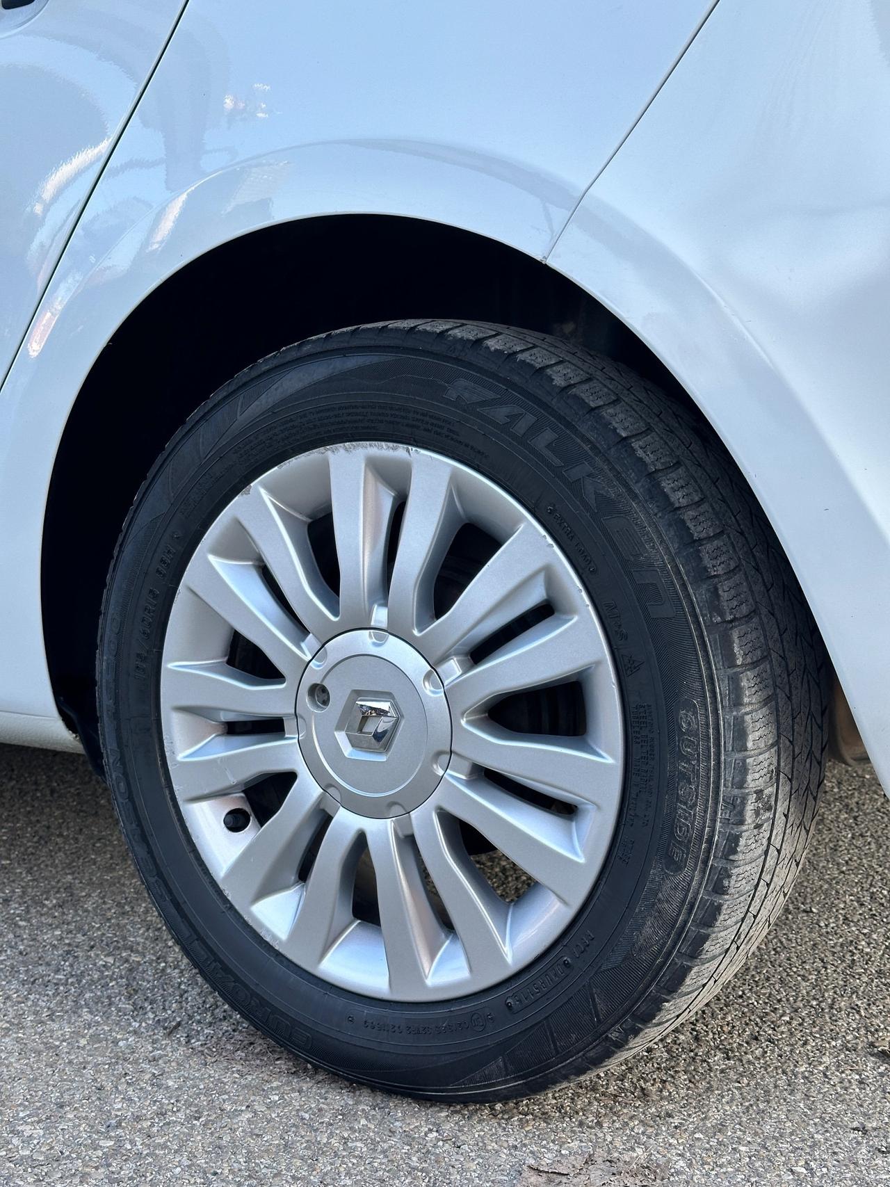 Renault Clio 1.2 16V 5 porte GPL Dynamique Neopatentati