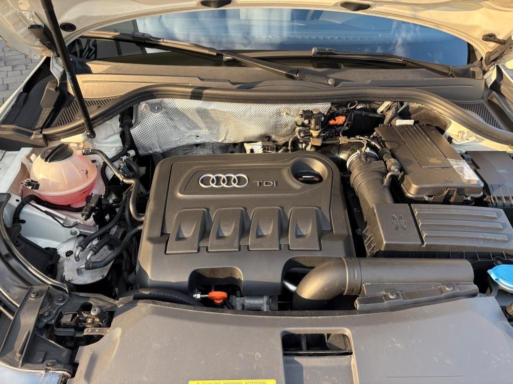 Audi Q3 2.0 TDI 140cv S LINE
