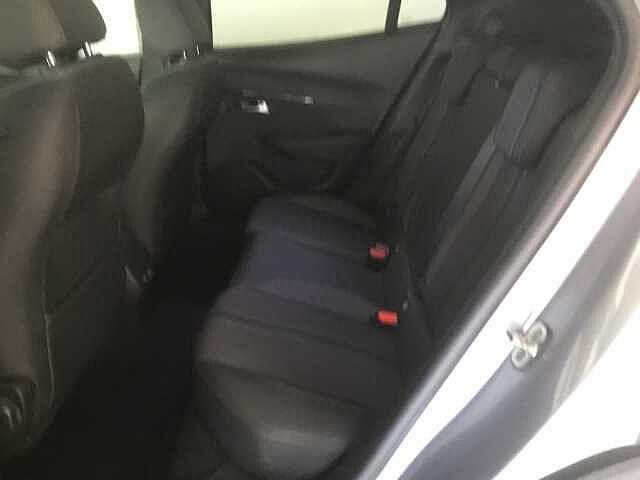 Peugeot 2008 Allure Pack motore elettrico 136 CV - Usata