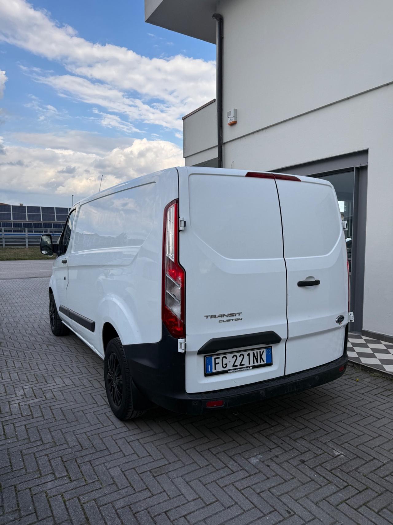 Ford Transit Custom 270 2.0 TDCi 130 PC Furgone Titanium