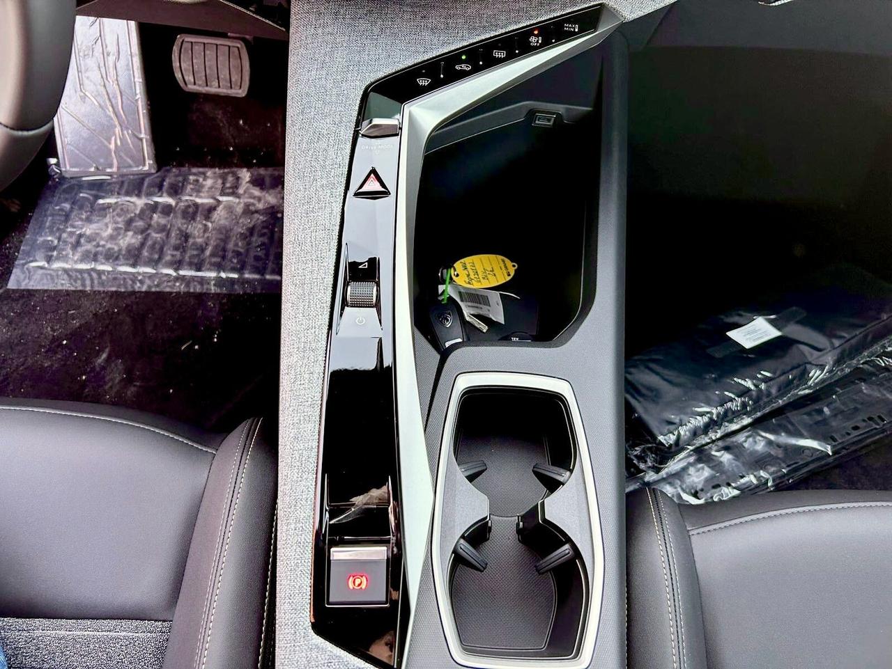 Peugeot 3008 Hybrid 145 e-DCS6 Allure