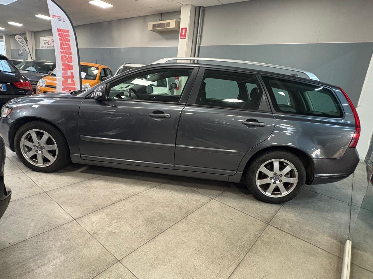 Volvo V50 D2 POLAR 116CV Manuale