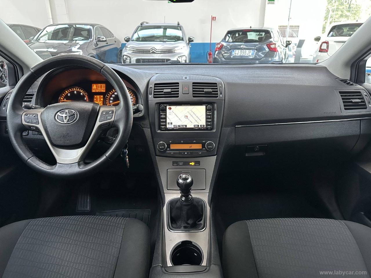 TOYOTA Avensis 2.0 D-4D Wagon Executive