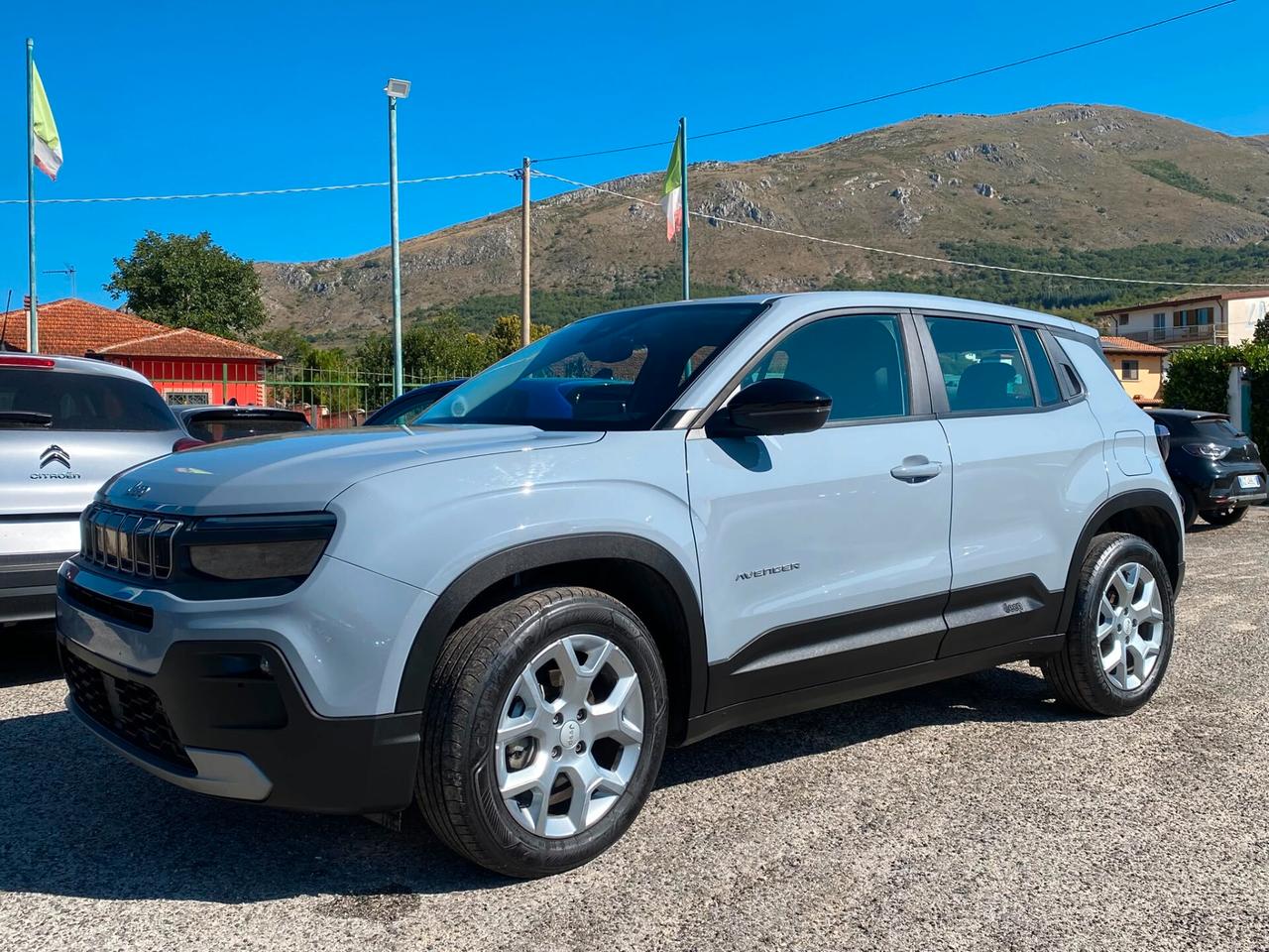 Jeep Avenger 1.2 Turbo 100 CV Altitude ''AZIENDALE''
