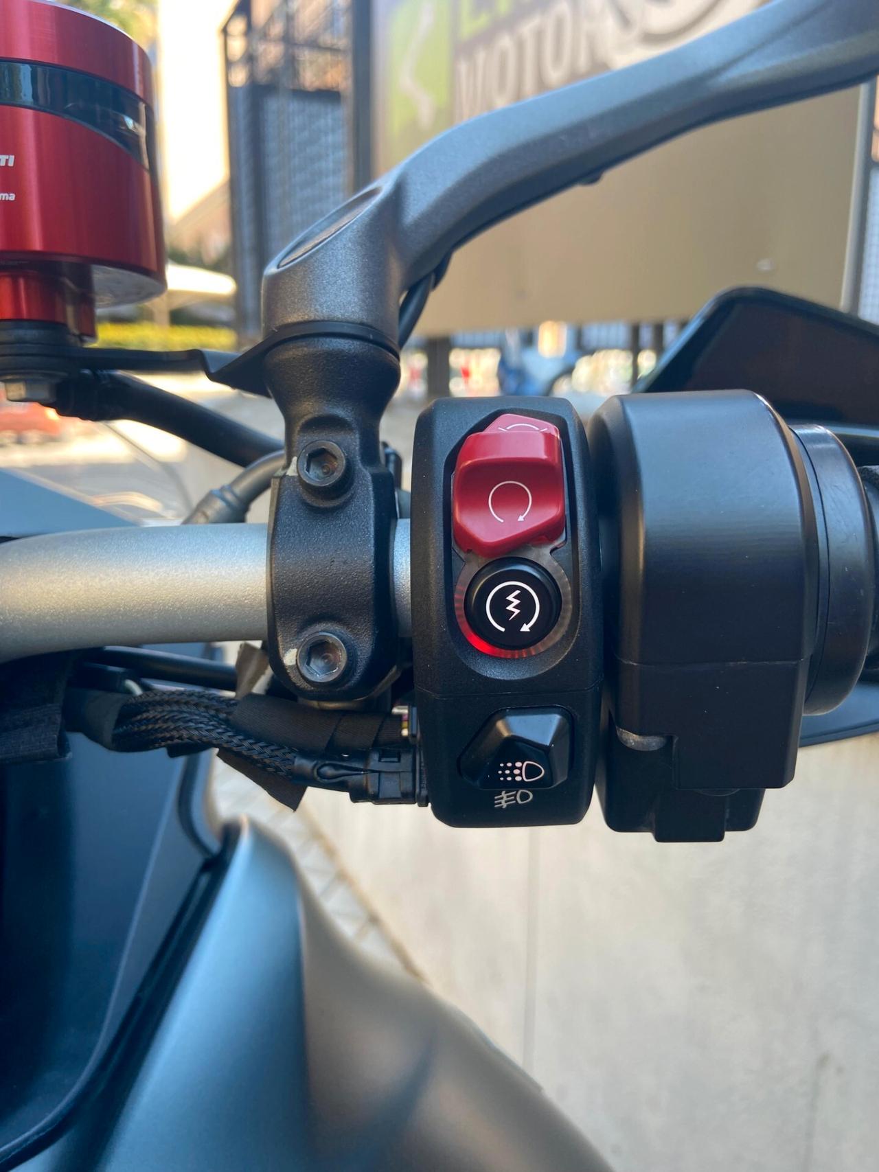 Ducati Multistrada V4 S travel & radar Permute